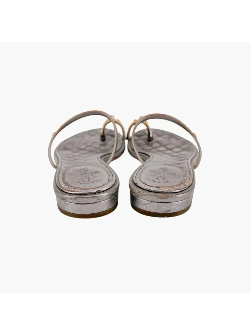Chanel CC Toe Ring Sandals Silver Quilted Leather Flat Size 36.5 US 5.5-6 Women